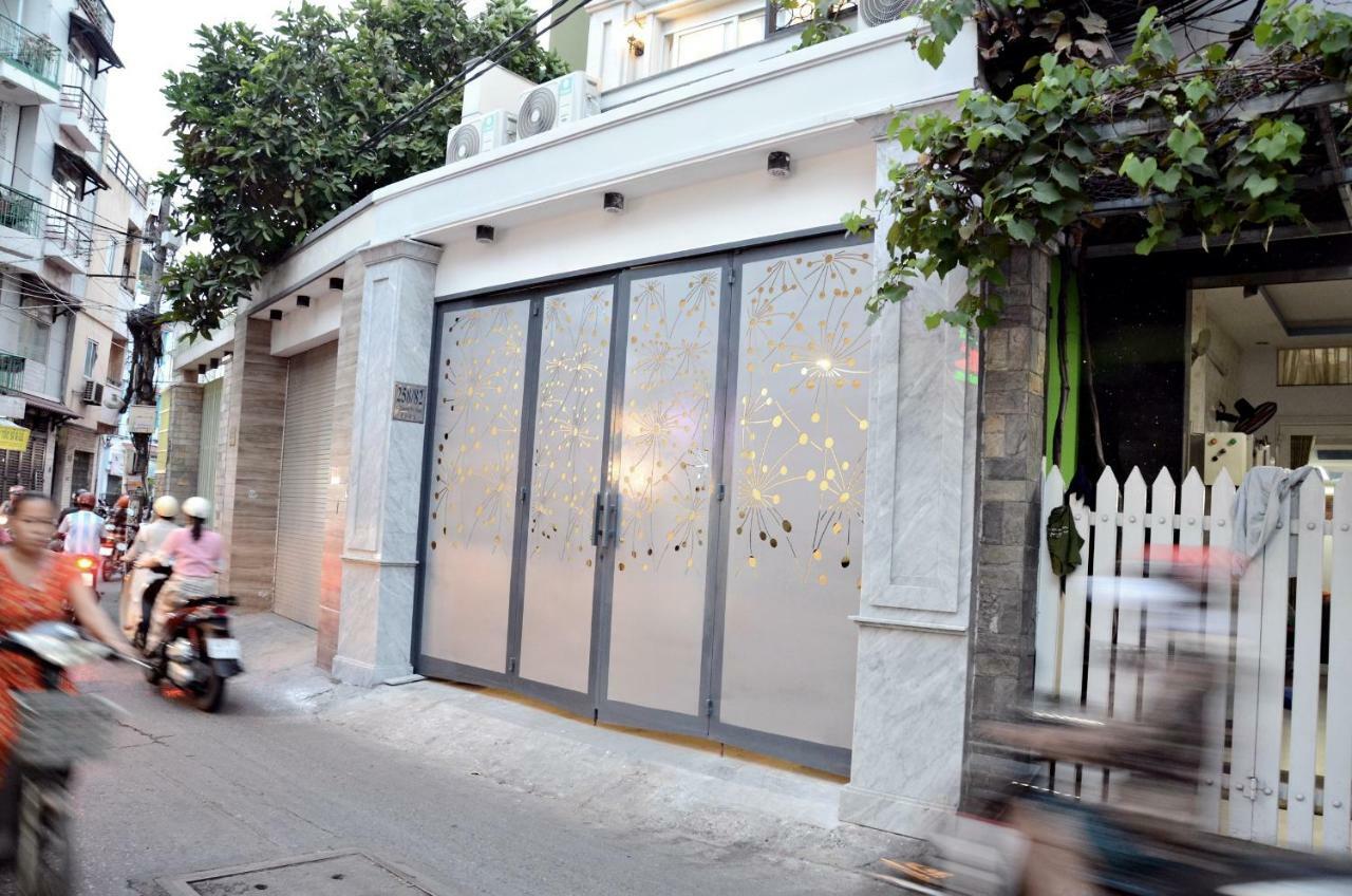 Smiley Apartment 8 Cidade de Ho Chi Minh Exterior foto